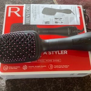 Revlon one step hair dryer and styler